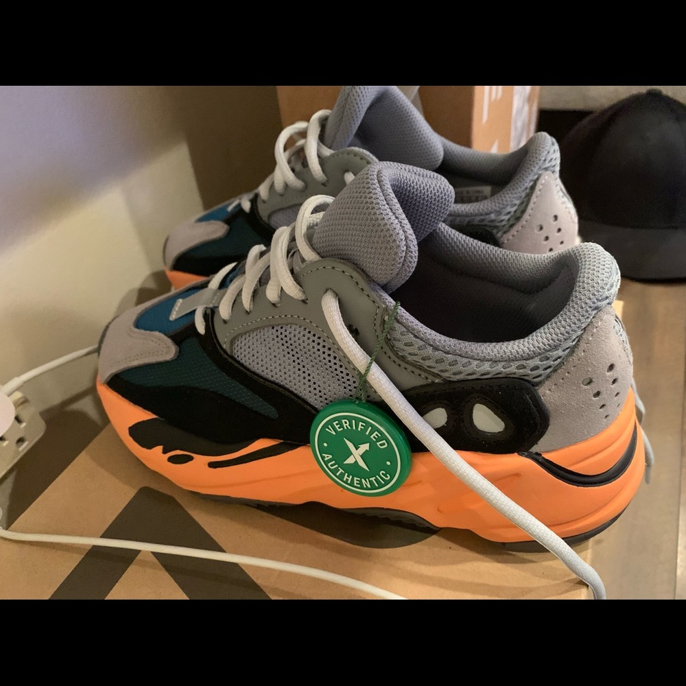 Yeezy boost new in box